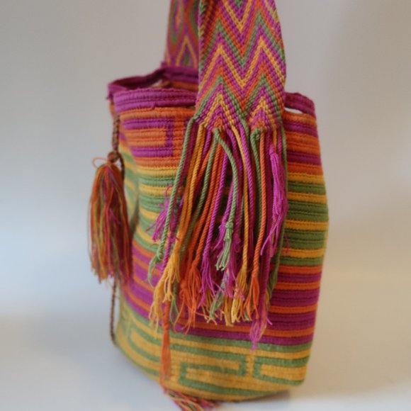 SHAG BOUTIQUE PK/MULTI CROCHET BUCKET BAG* - Picture 4 of 7